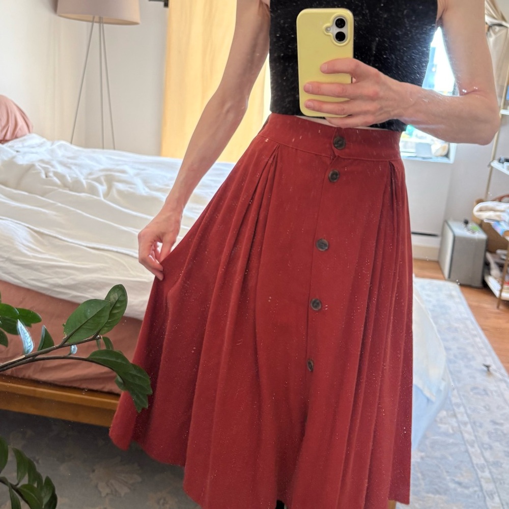 Pinkyotto Red Button-Front A-Line Skirt with Pleats - Picture 15 of 16